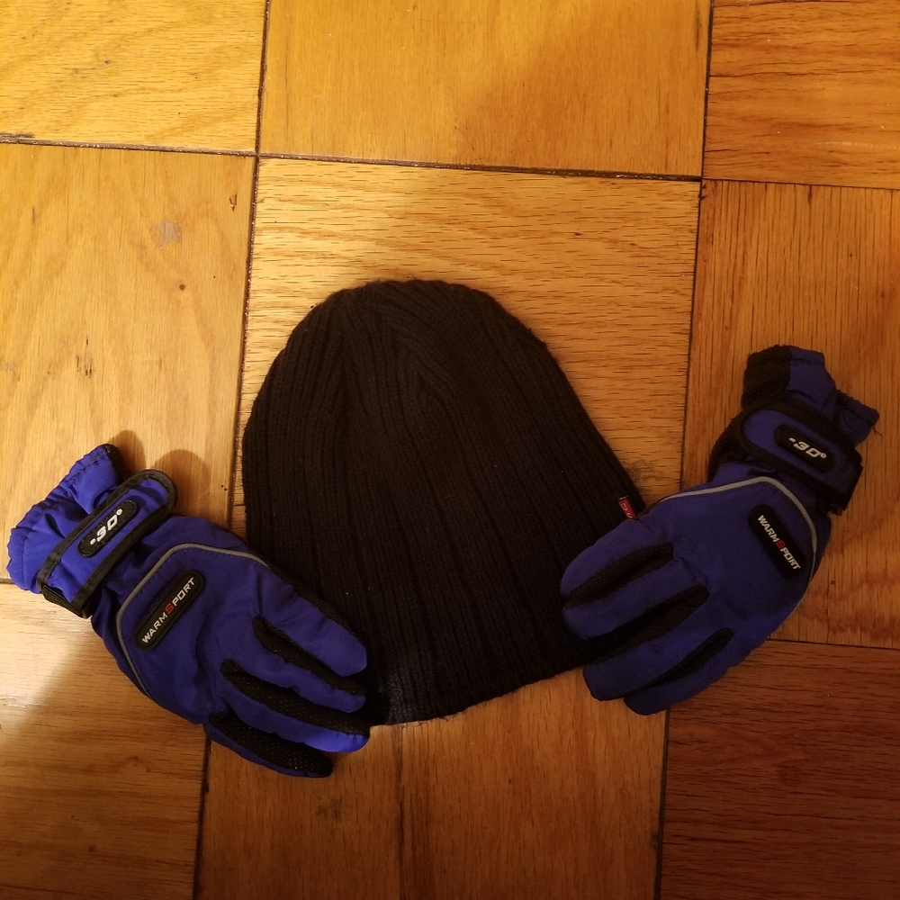 Warm Sport hat and gloves medium